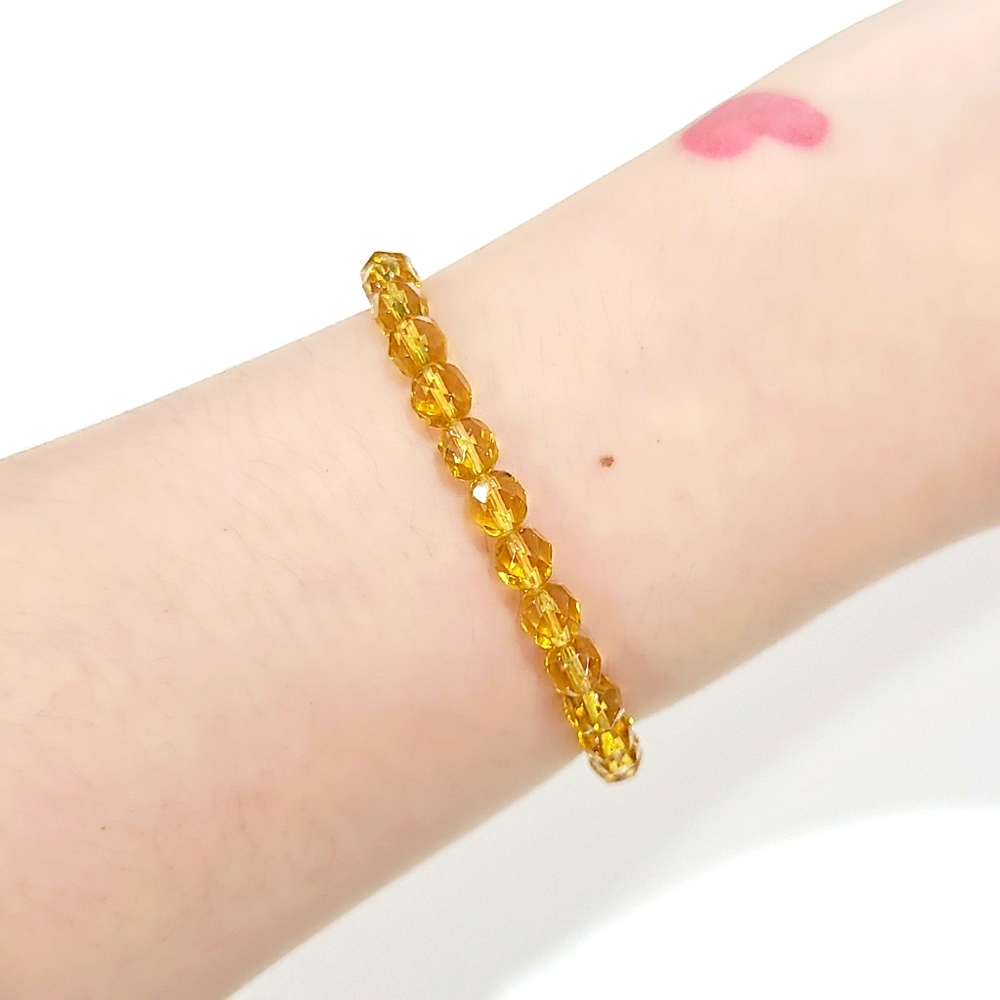 Crystal stretched bracelet